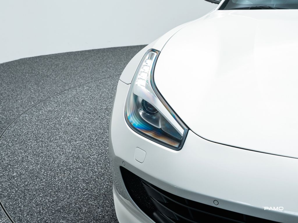 Ferrari GTC4Lusso 2016