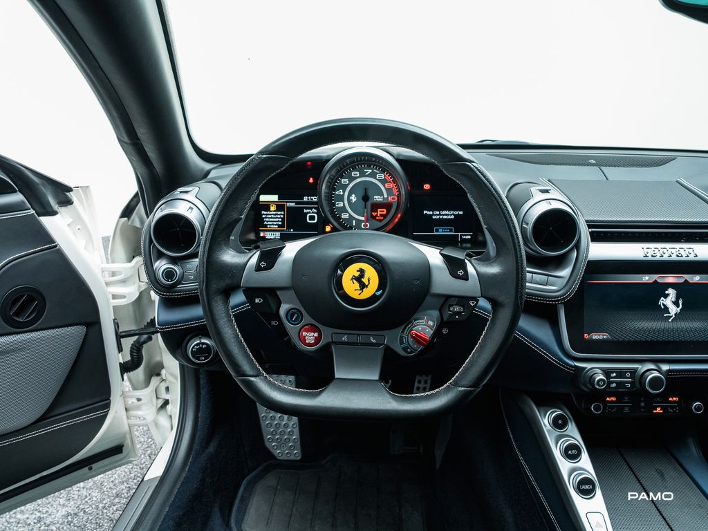 Ferrari GTC4Lusso 2016