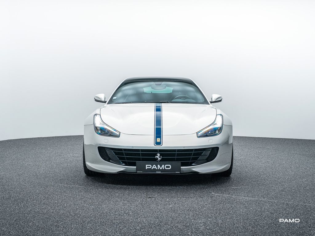 Ferrari GTC4Lusso 2016