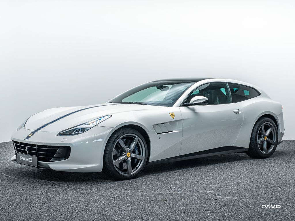 Ferrari GTC4Lusso 2016