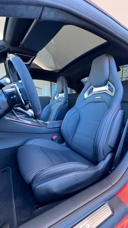 Mercedes-Benz AMG GT 2025