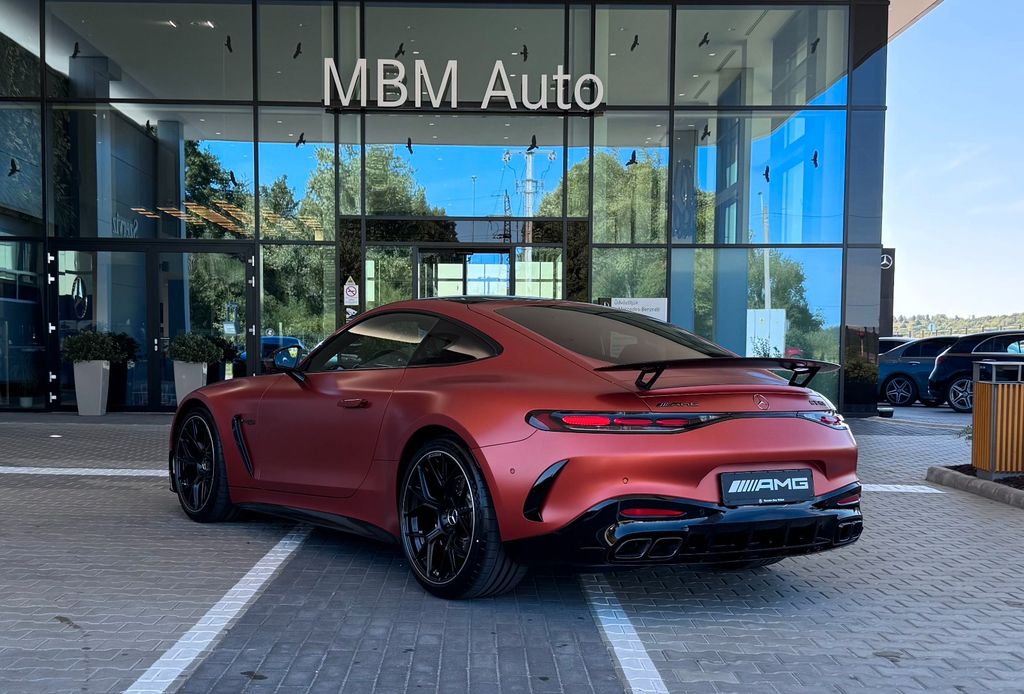Mercedes-Benz AMG GT 2025