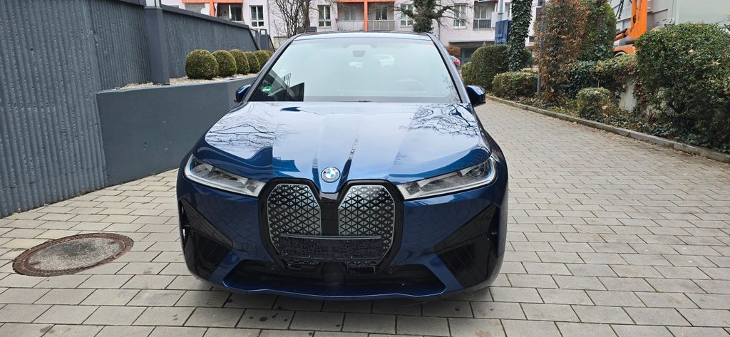 BMW iX 2024