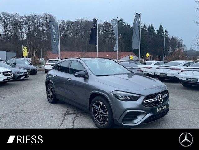 Mercedes-Benz GLA 200 2025