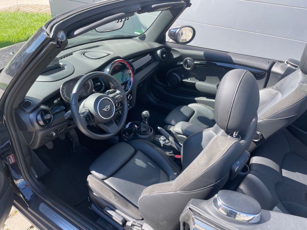 MINI Cooper Cabrio 2021