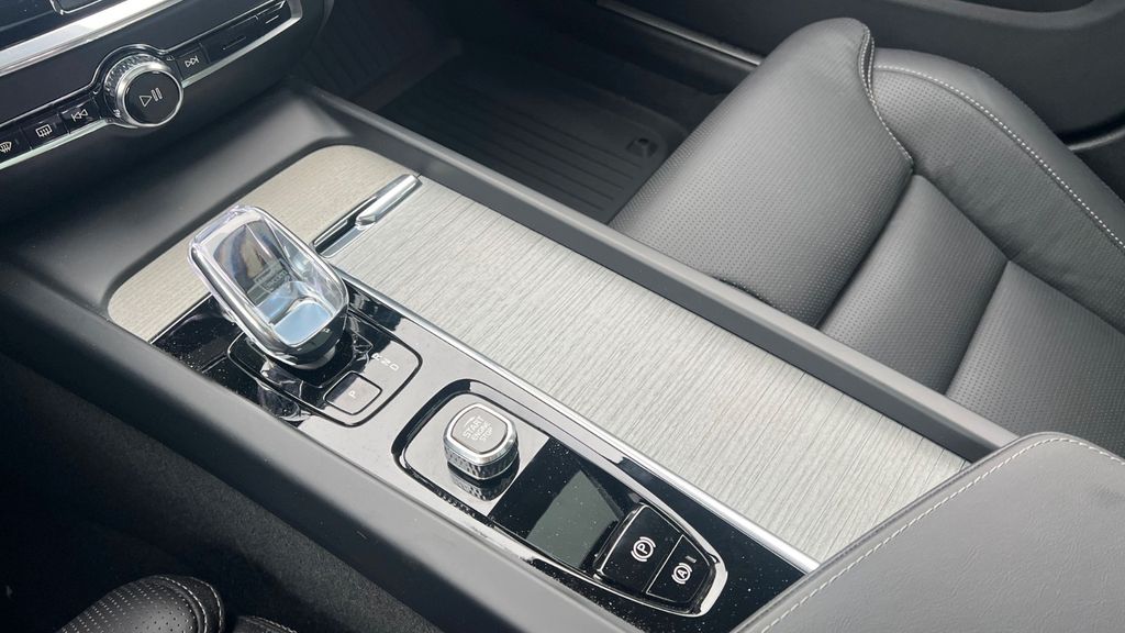 Volvo V60 2023