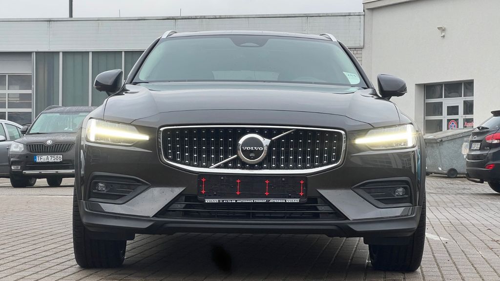Volvo V60 2023