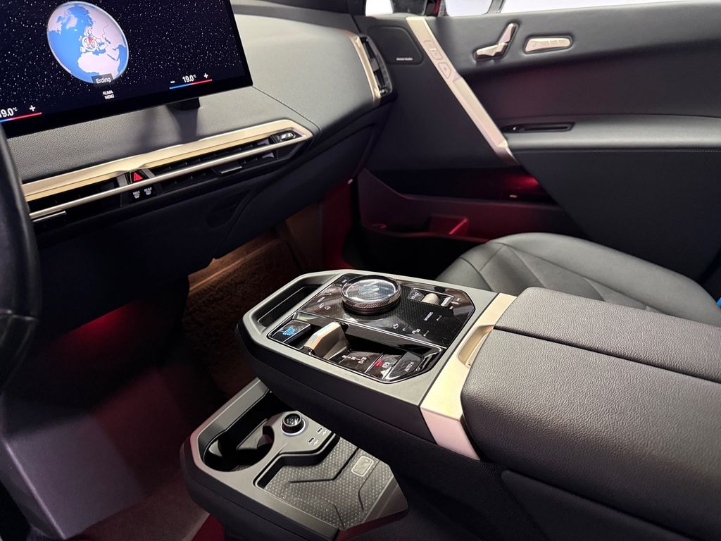 BMW iX 2022