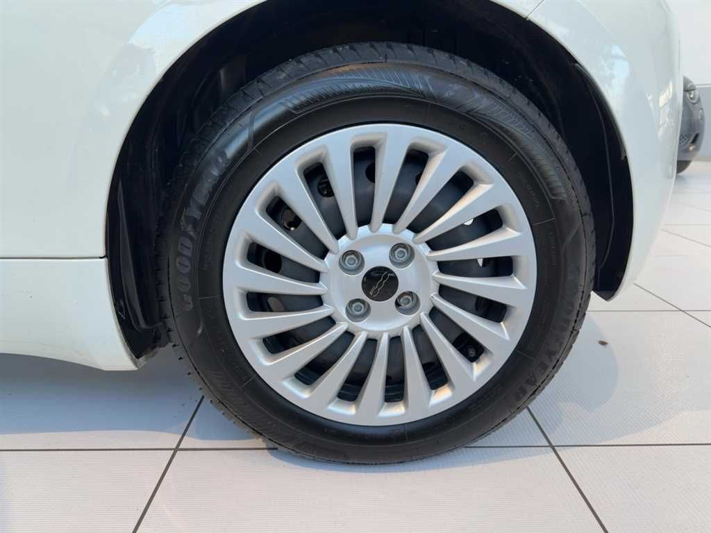 Fiat 500 2023