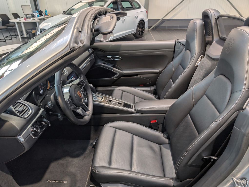 Porsche Boxster 2023