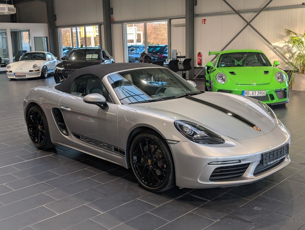 Porsche Boxster 2023