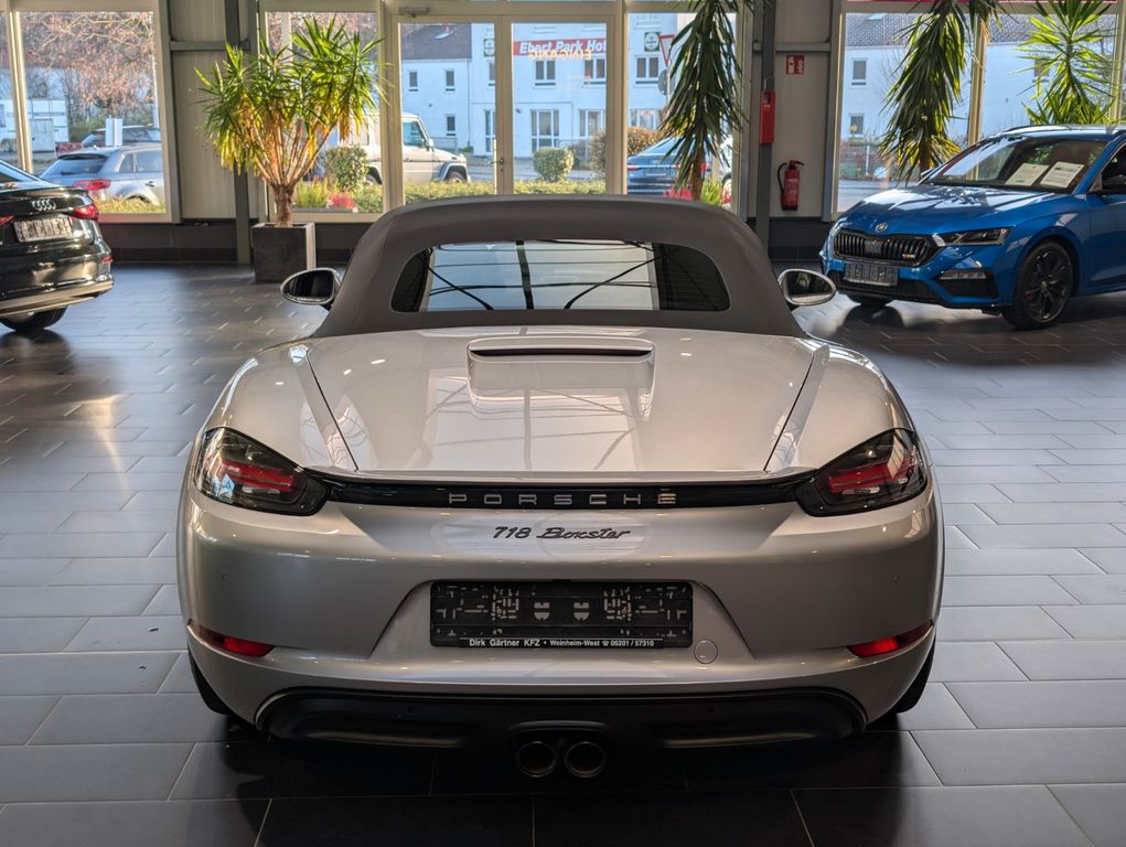 Porsche Boxster 2023