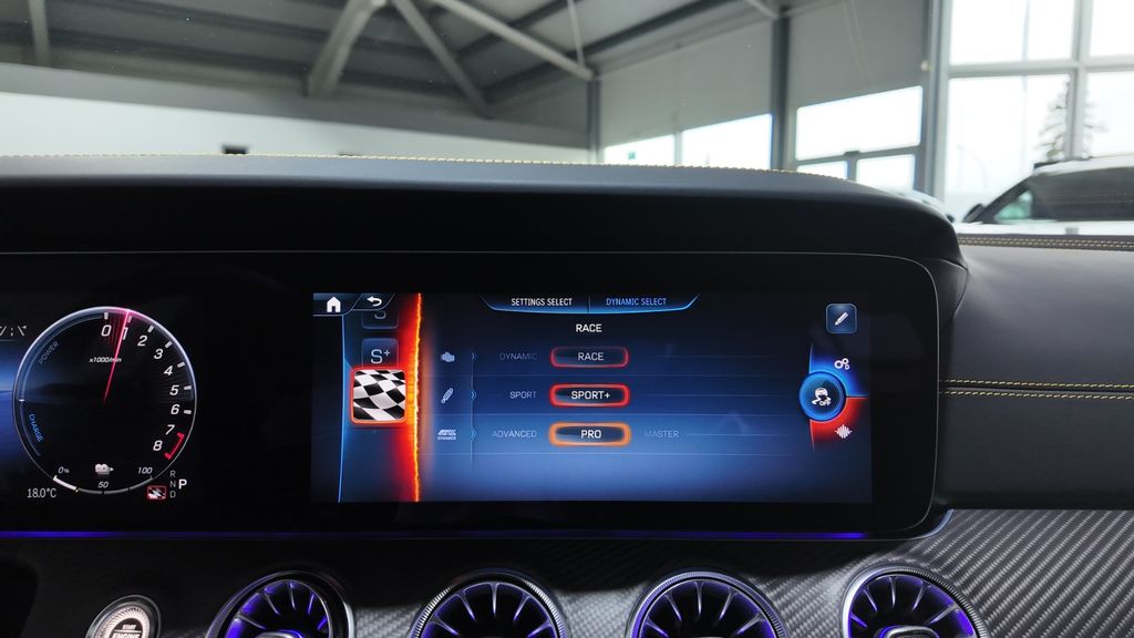 Mercedes-Benz AMG GT S 2025