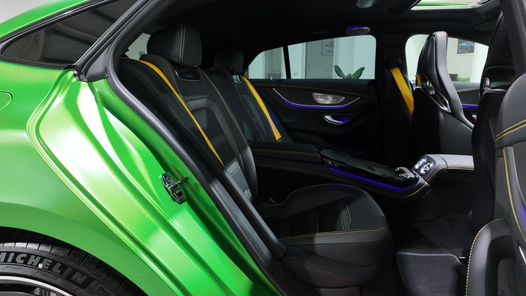 Mercedes-Benz AMG GT S 2025