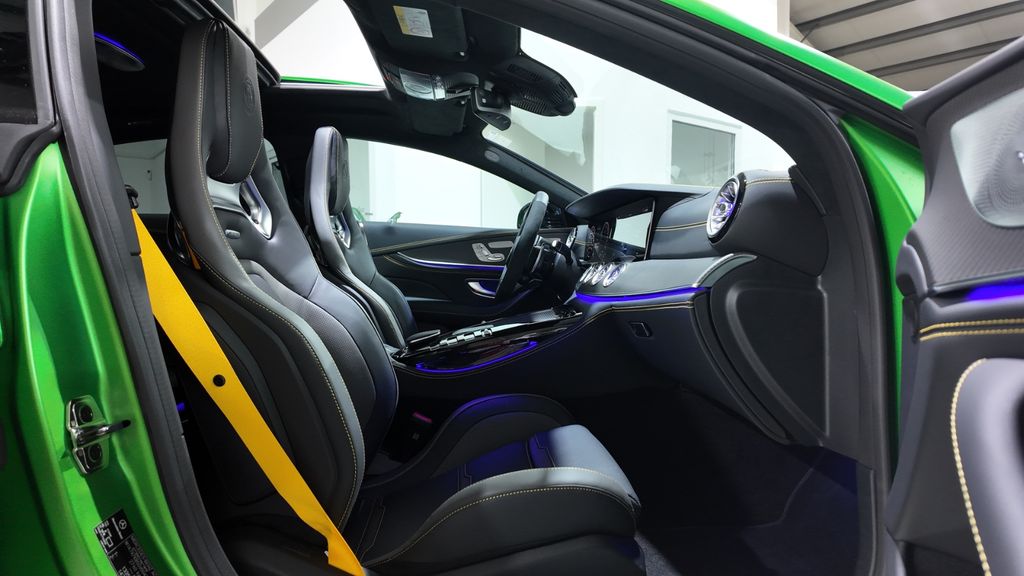 Mercedes-Benz AMG GT S 2025