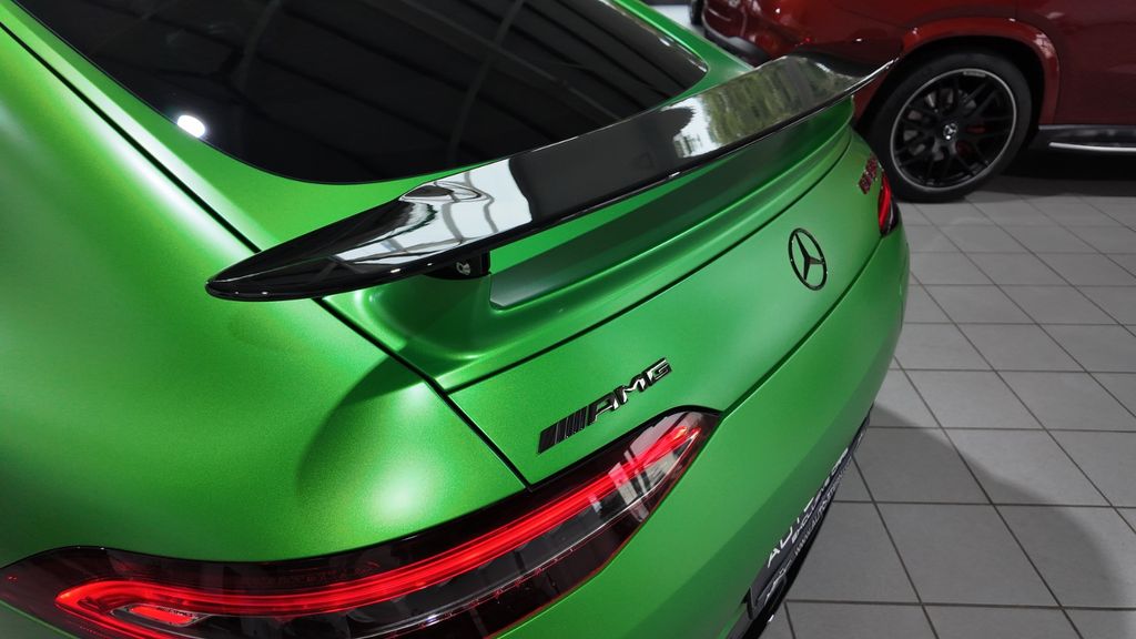 Mercedes-Benz AMG GT S 2025