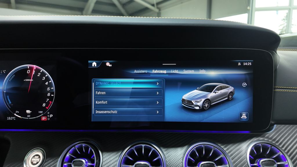 Mercedes-Benz AMG GT S 2025