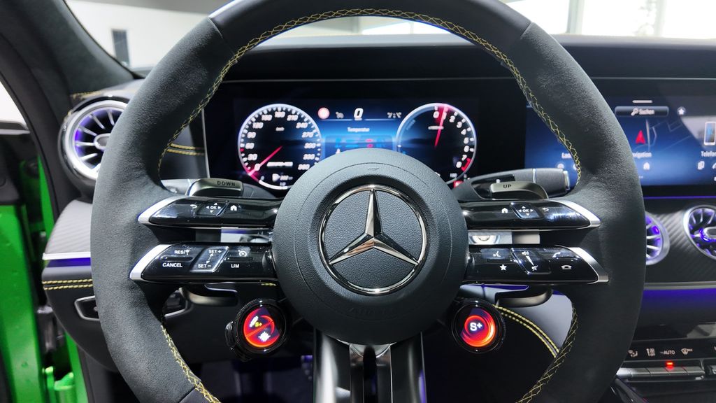 Mercedes-Benz AMG GT S 2025