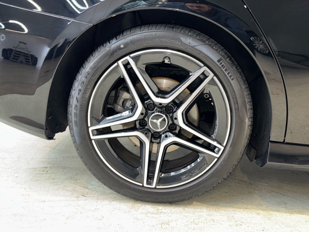 Mercedes-Benz A 200 2022
