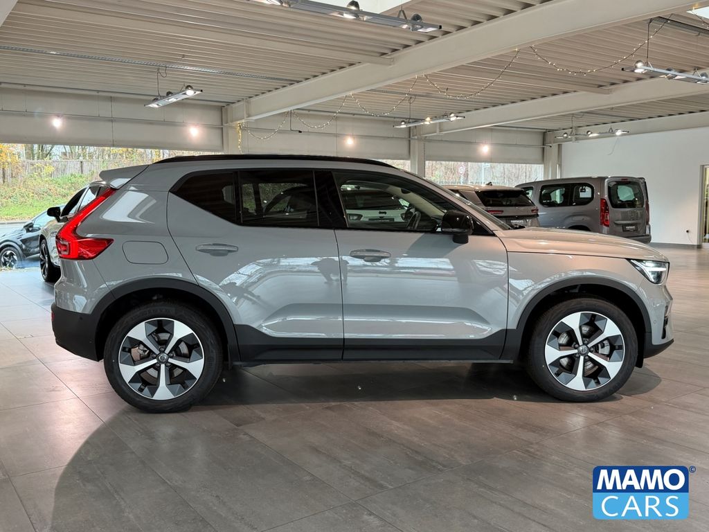 Volvo XC40 2025