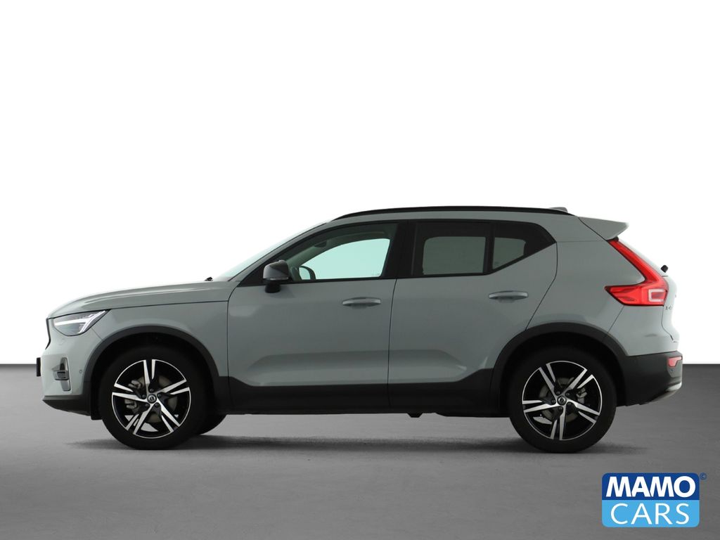 Volvo XC40 2025