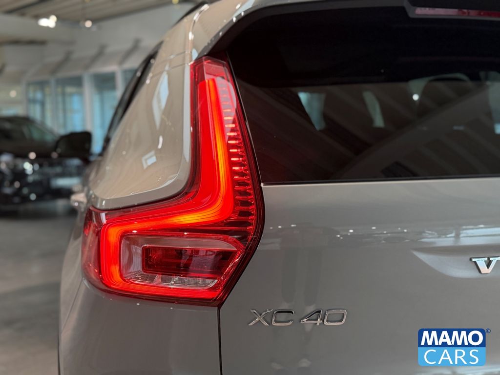 Volvo XC40 2025