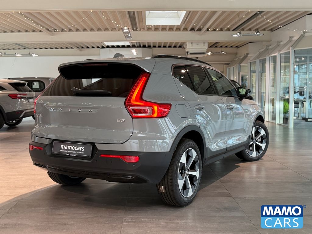 Volvo XC40 2025