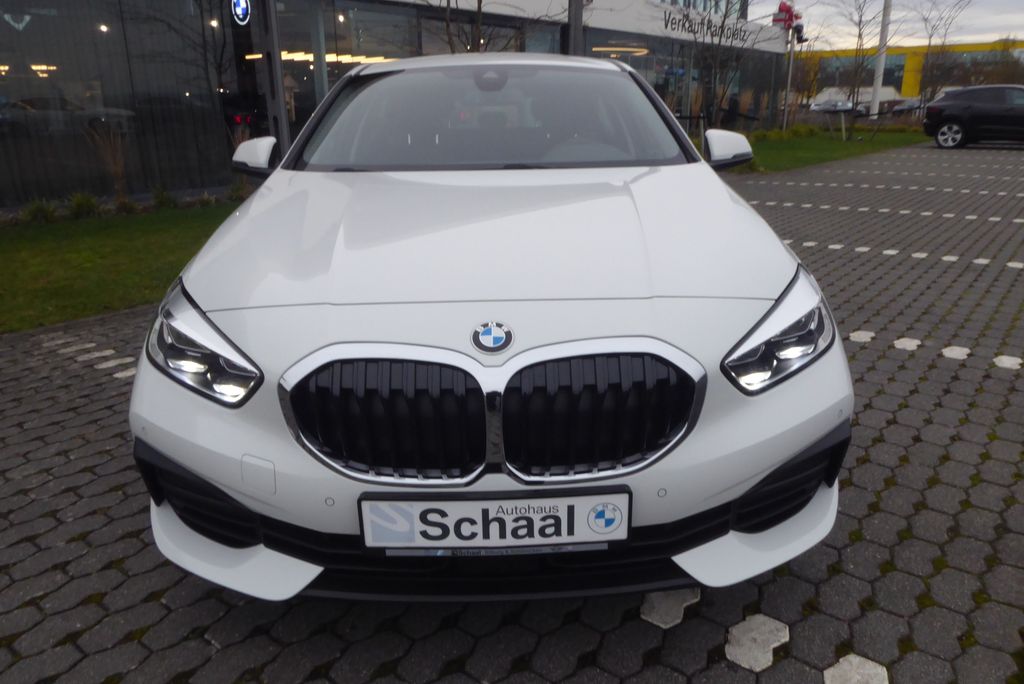 BMW 116 2022