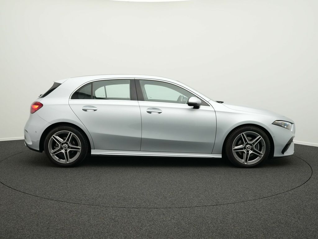 Mercedes-Benz A 200 2024