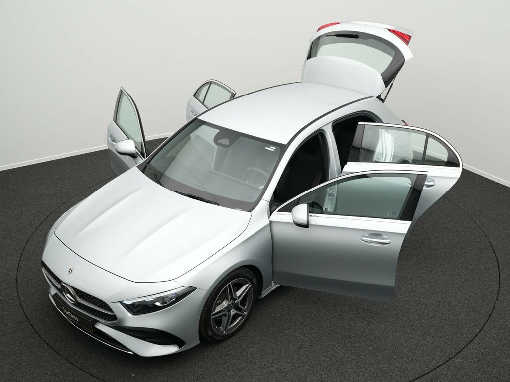 Mercedes-Benz A 200 2024