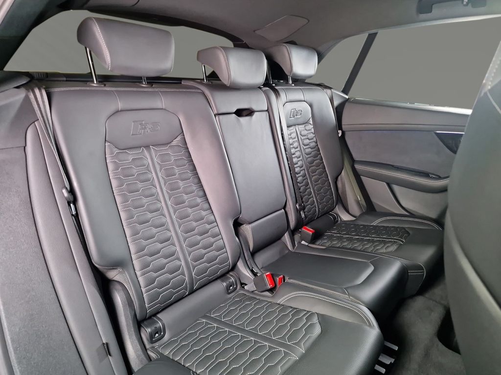 Audi RSQ8 2023