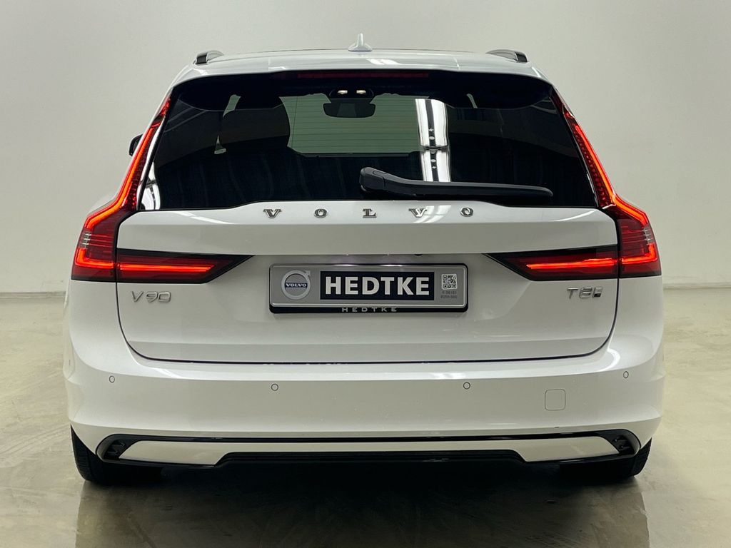 Volvo V90 2024