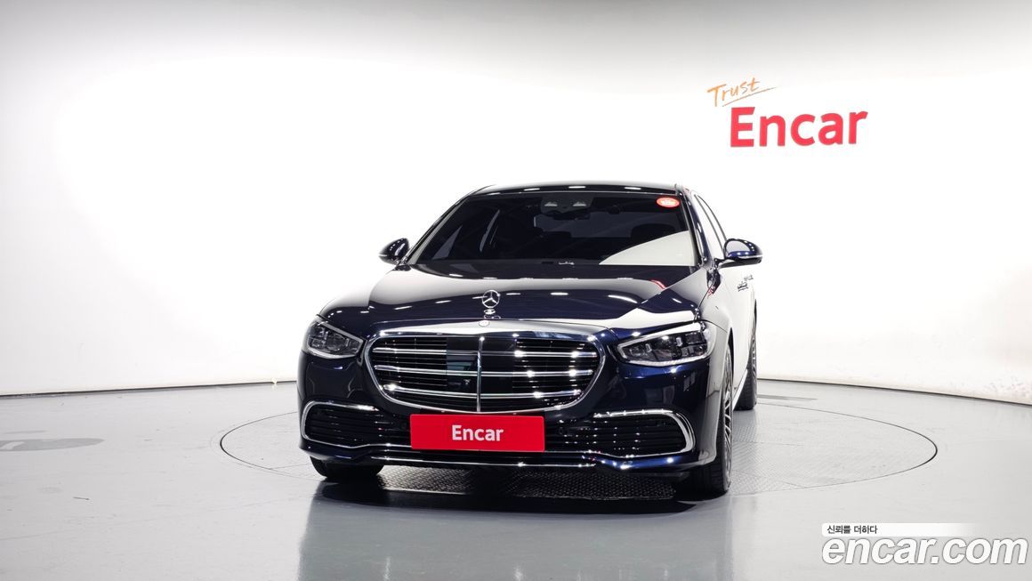 Mercedes-Benz S-Class 2025