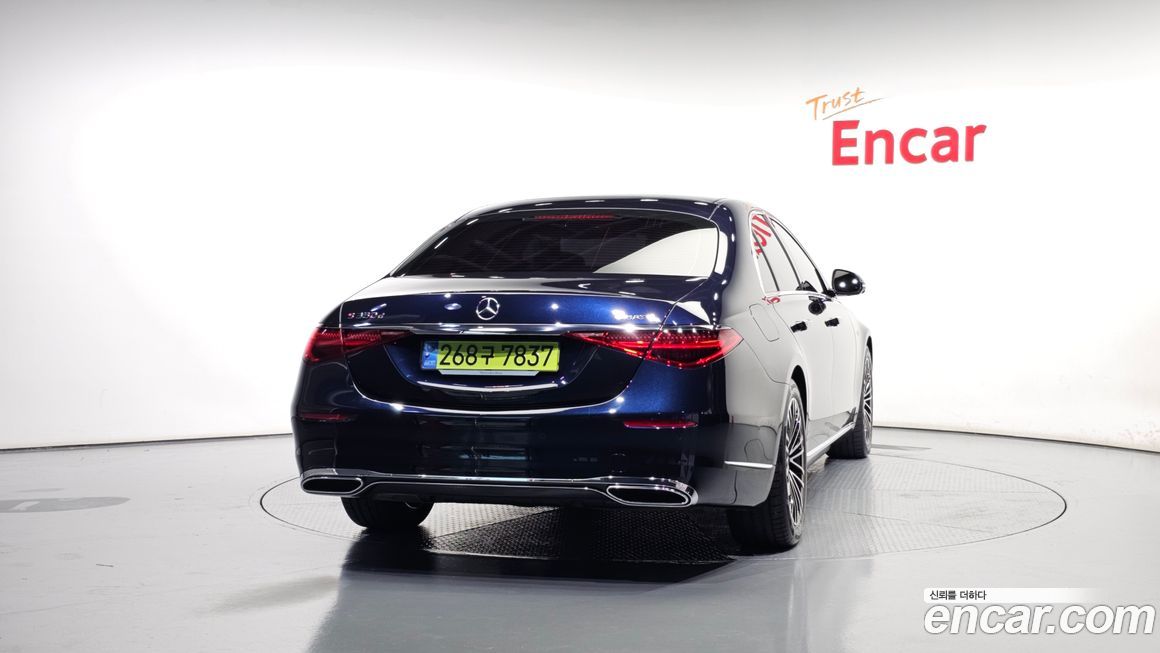 Mercedes-Benz S-Class 2025