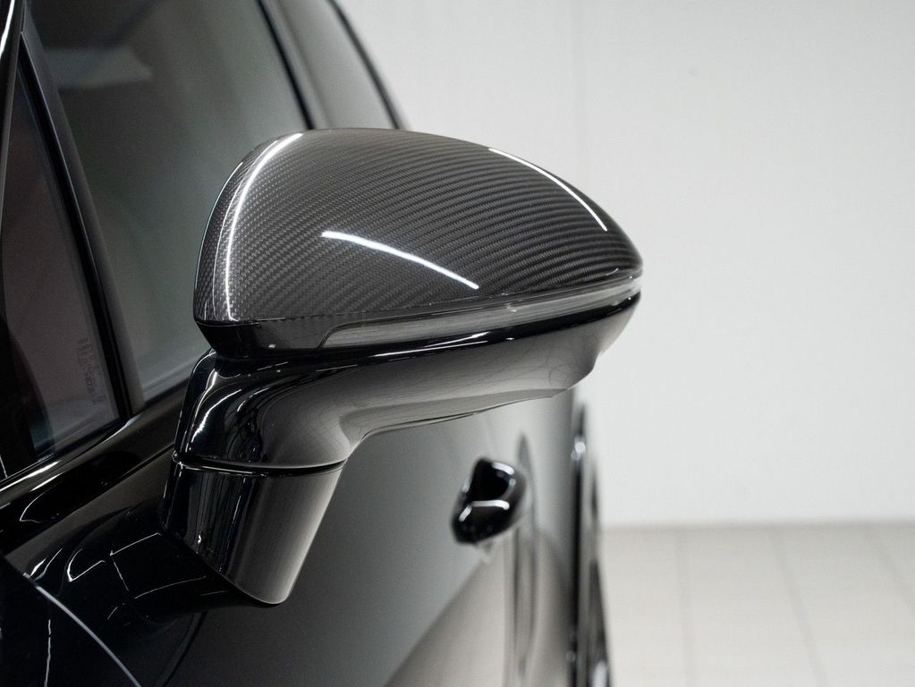Porsche Cayenne 2025