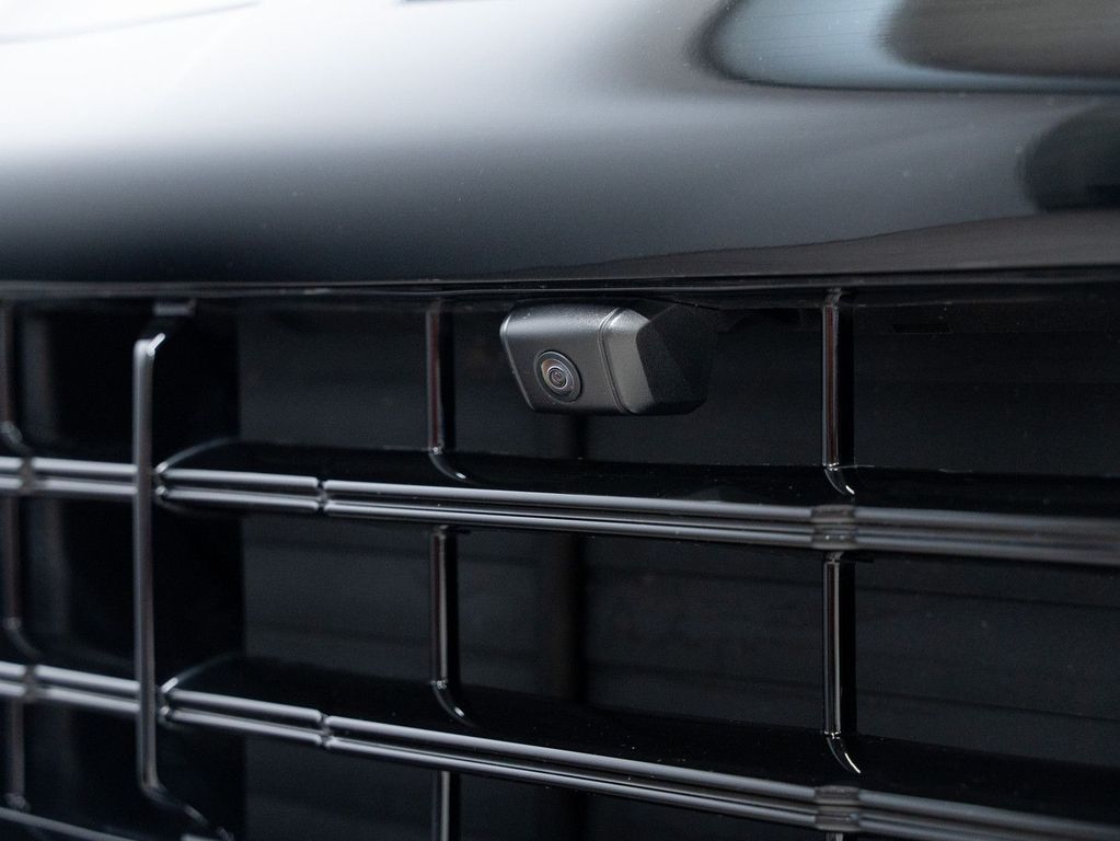 Porsche Cayenne 2025