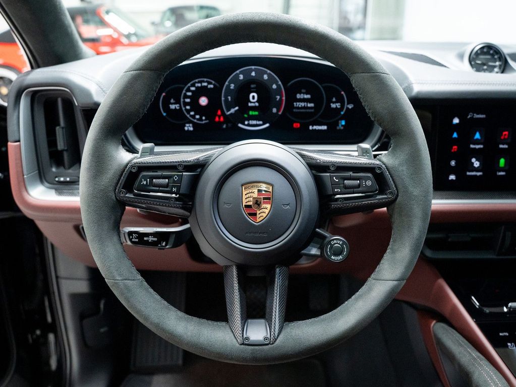 Porsche Cayenne 2025