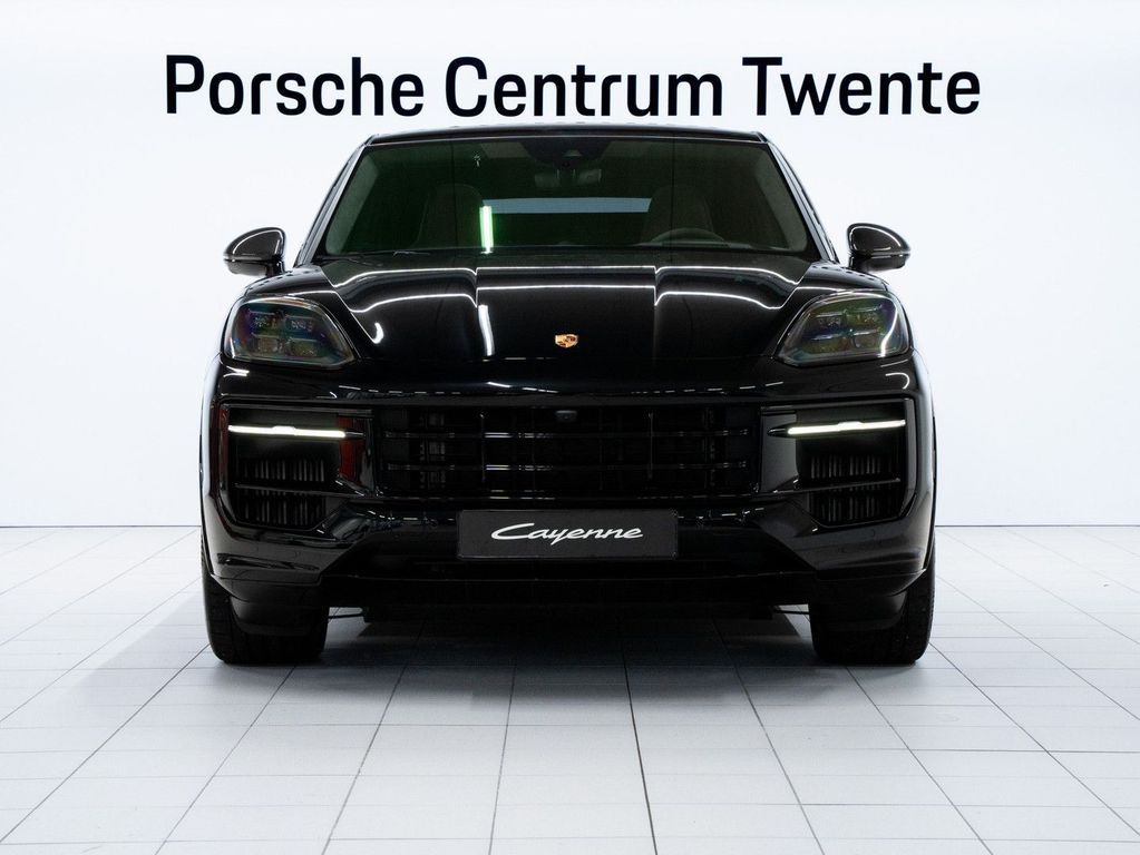 Porsche Cayenne 2025