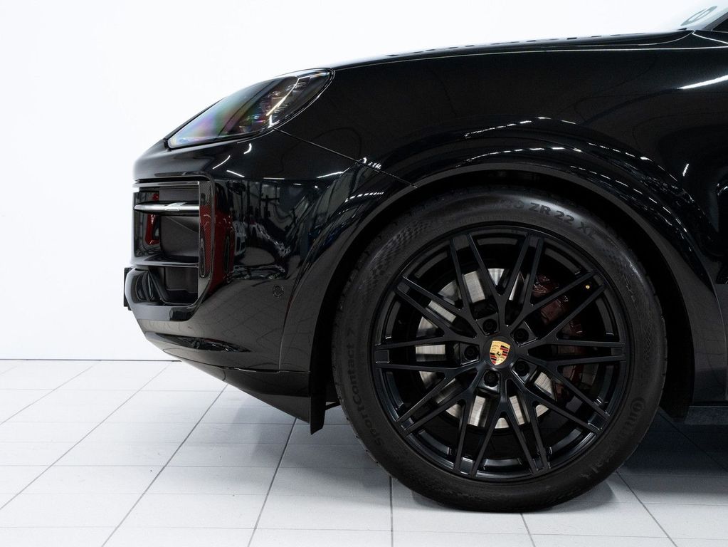 Porsche Cayenne 2025