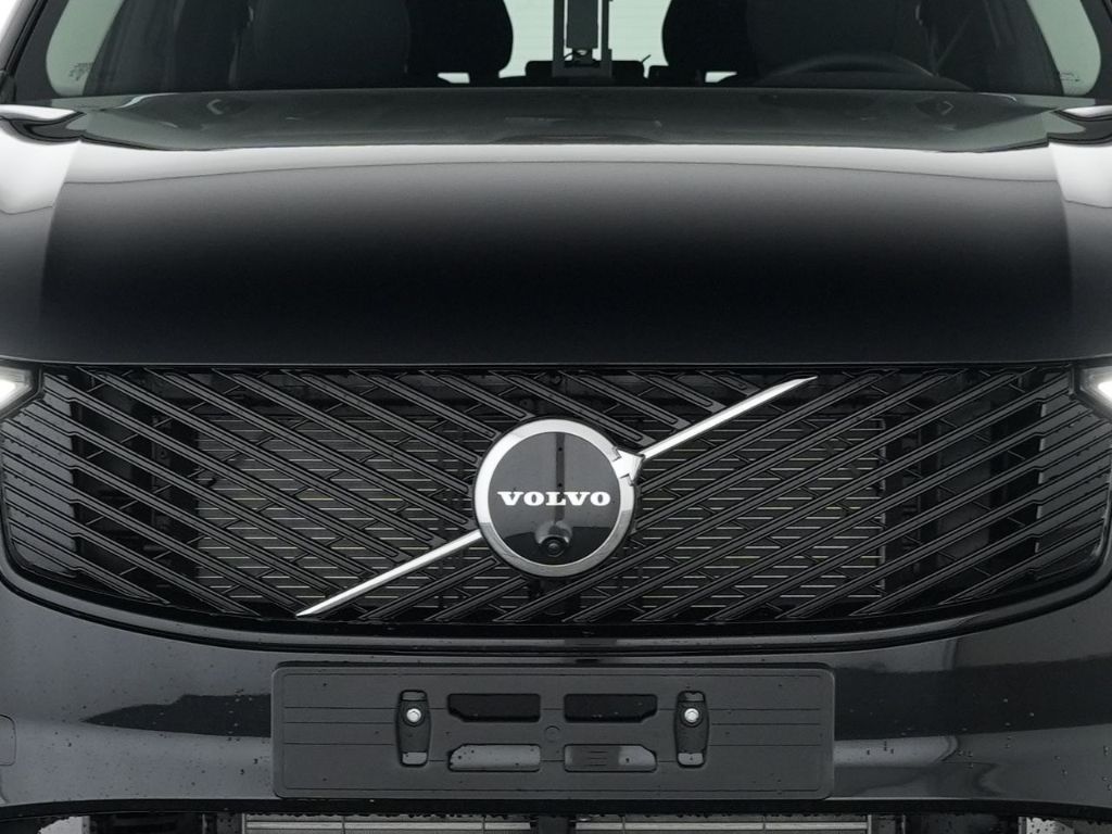 Volvo XC90 2025
