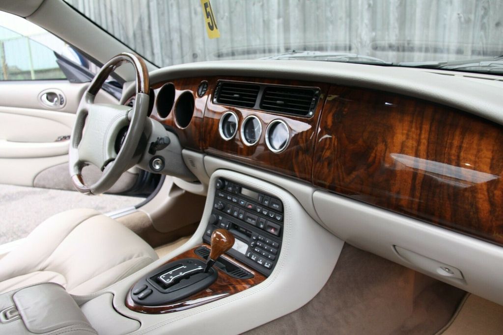 Jaguar XKR 1999