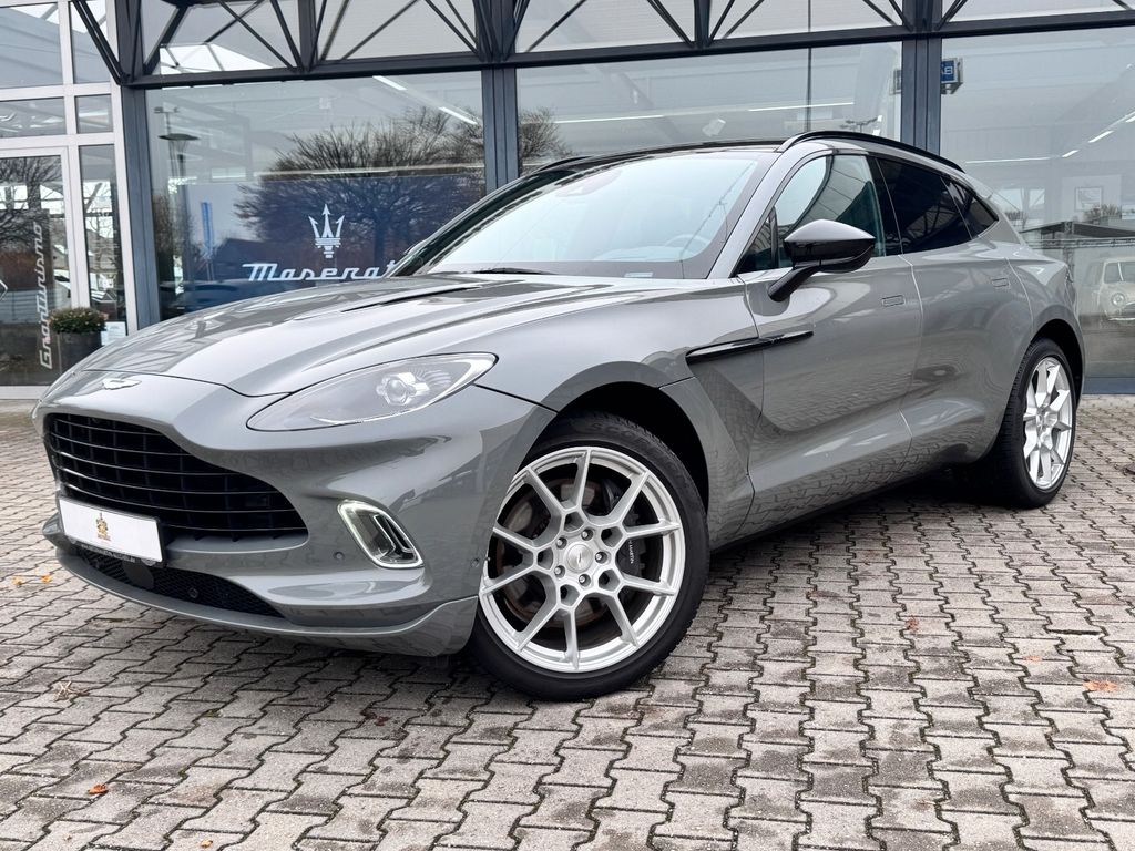 Aston Martin DBX 2023