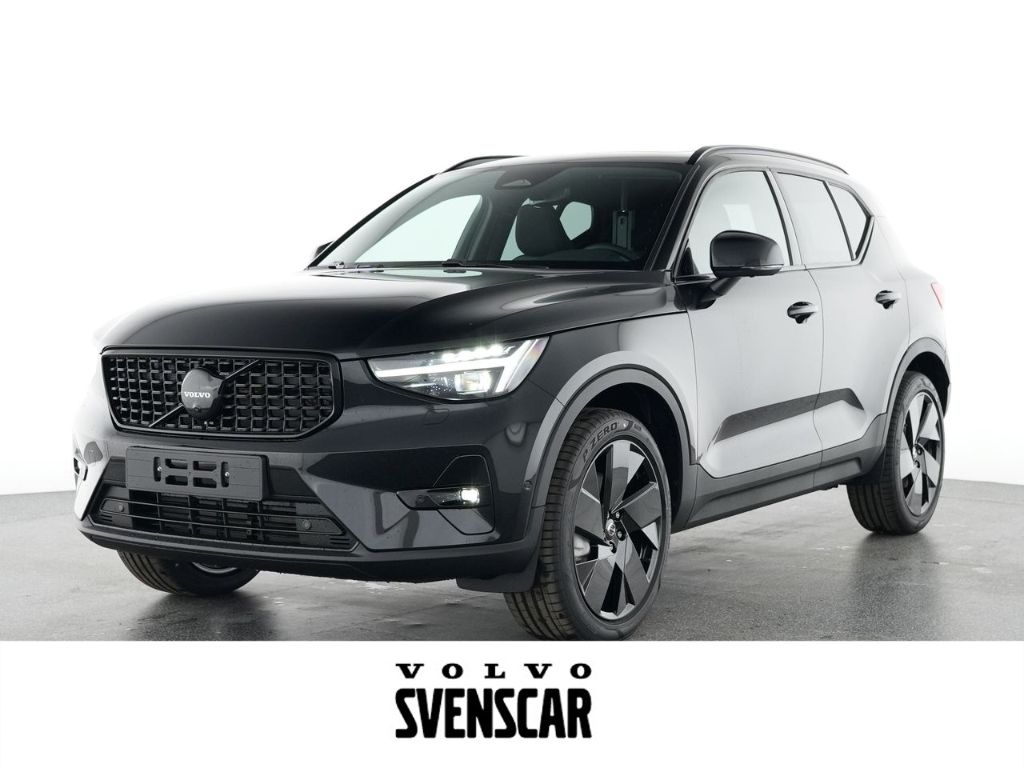 Volvo XC40 2025