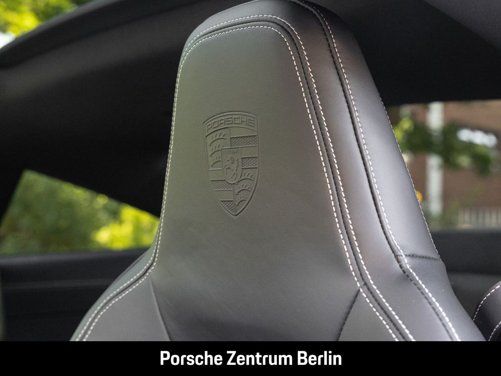 Porsche 992 2025