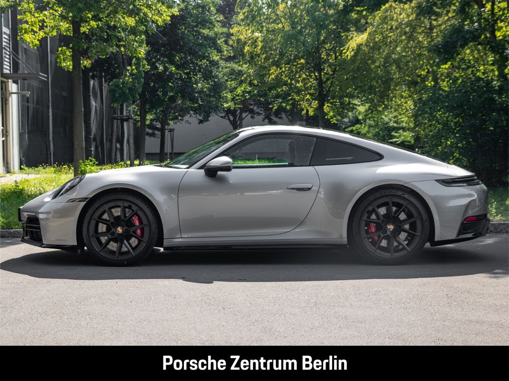 Porsche 992 2025