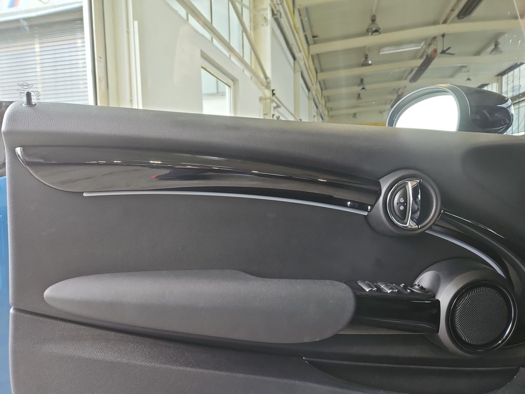 MINI Cooper Cabrio 2022