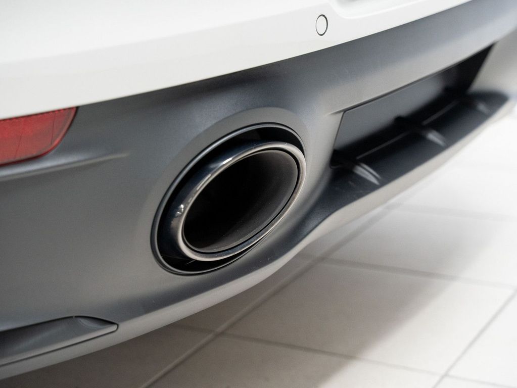 Porsche 992 2023