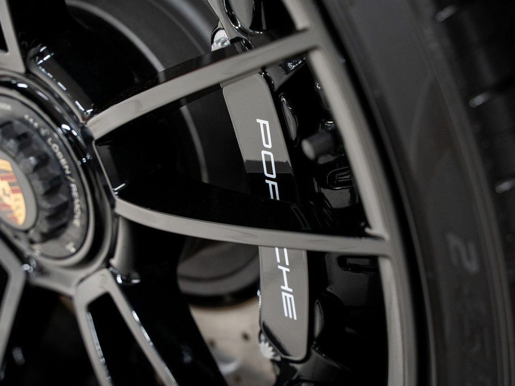 Porsche 992 2023