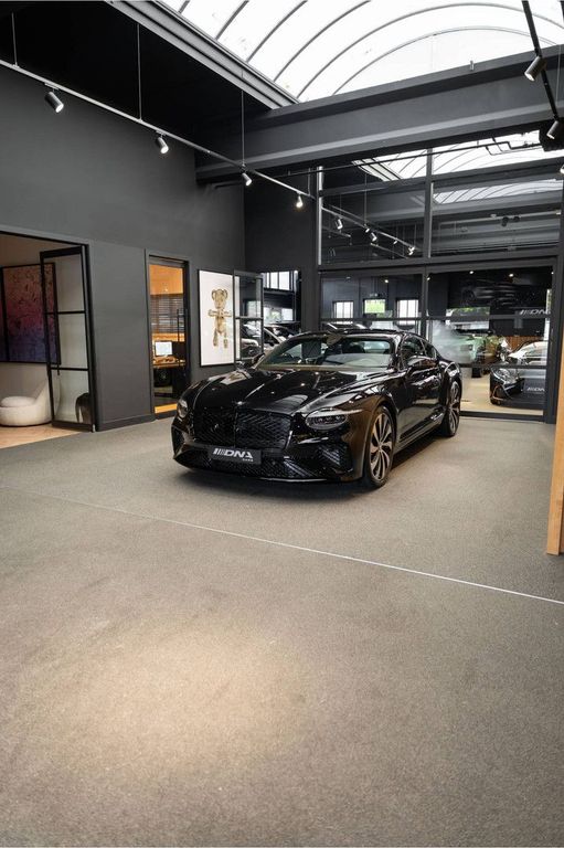 Bentley Continental GT 2025