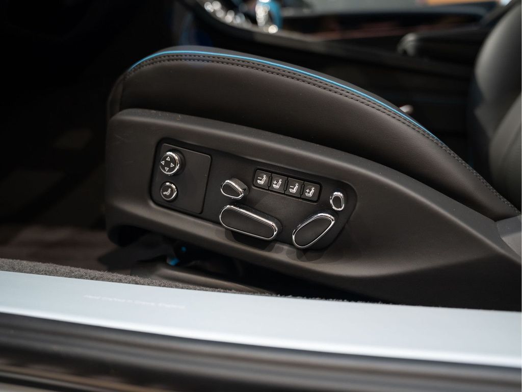 Bentley Continental GT 2025